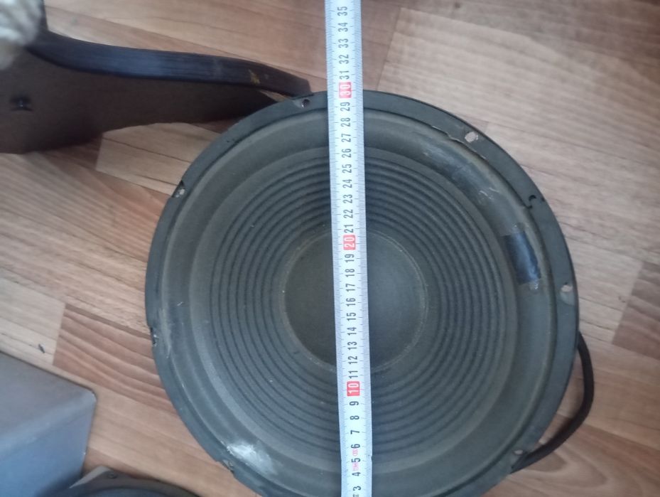 Продам динамик в рабочем состоянии