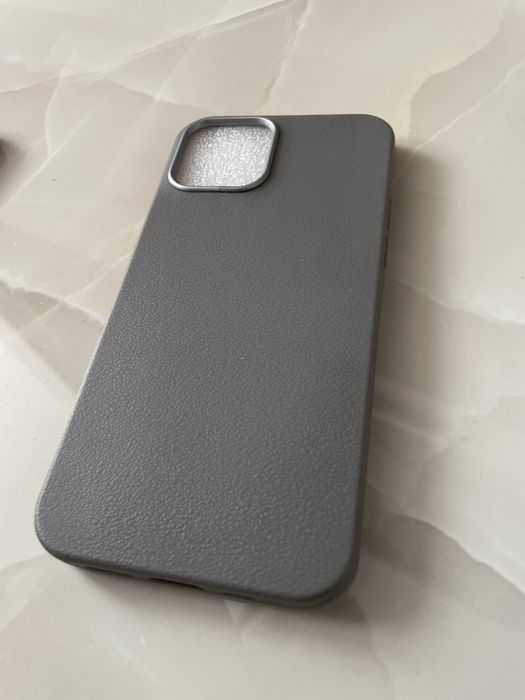 Калъфи за iPhone 12 Pro