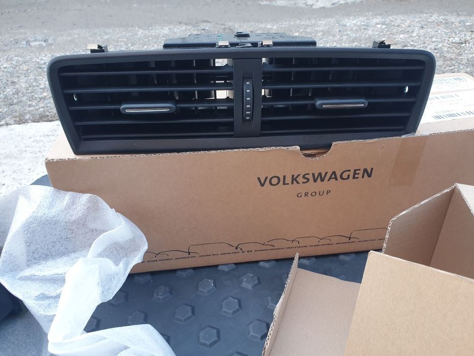 Guri aerisire interior Skoda Fabia 3