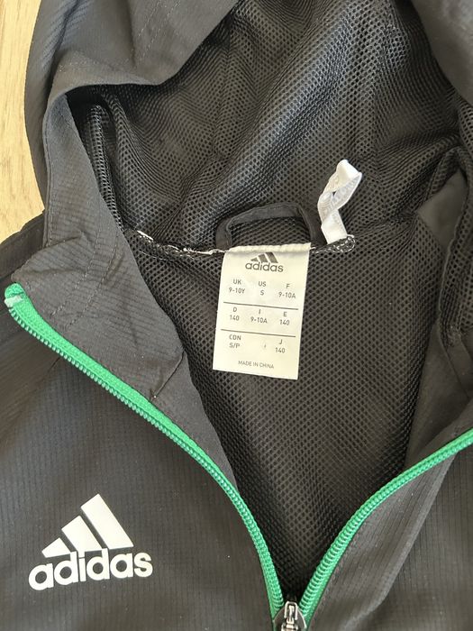 Vand geaca subtire adidas