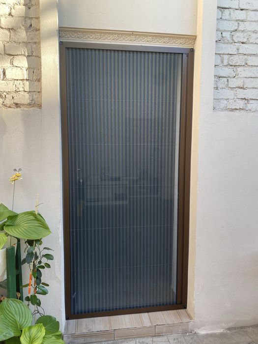 Plase tantari / site fereastra / plase insecte