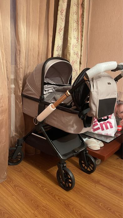 Продаю люльку Kidilo d900