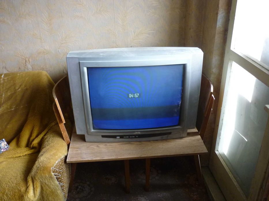 Телевизор с кинескоп JVC
