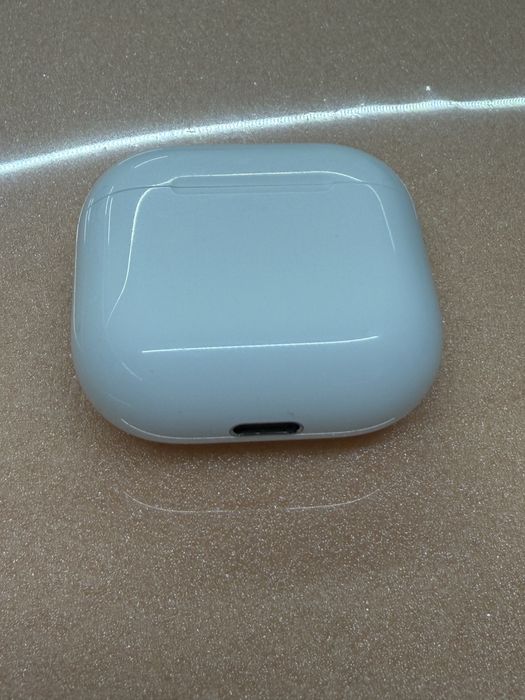 Наушники Apple AirPods 4 белый