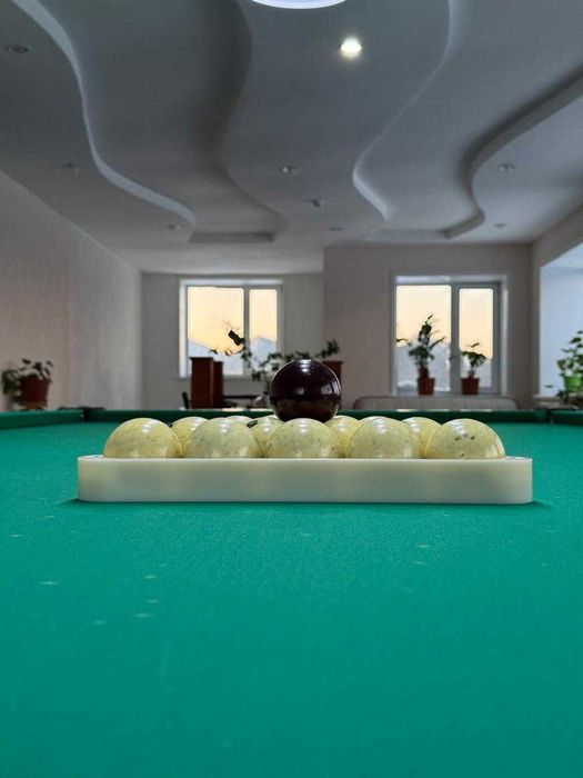 Бильярд в отеле Алма Ата в п.Бурабай.