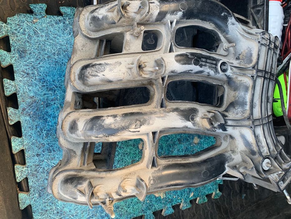 Впускной коллектор Приора