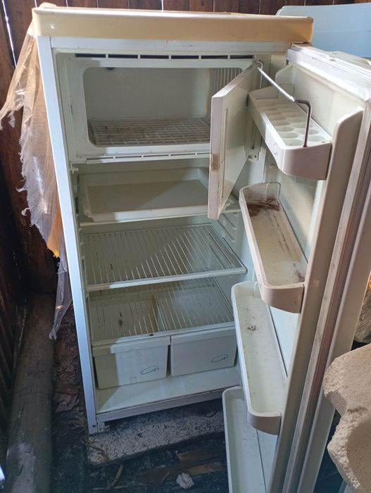 Продам холодильник