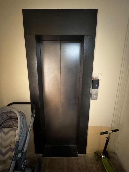 Oybek metro 4 xonali uy.