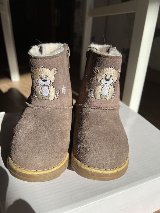 Продам детские угги