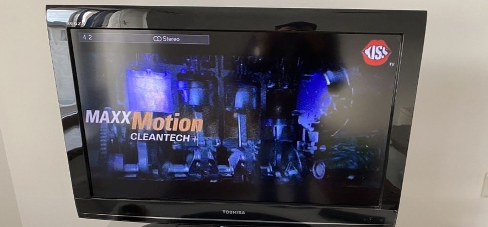 De vânzare 2 televizoare LCD Toshiba REGZA