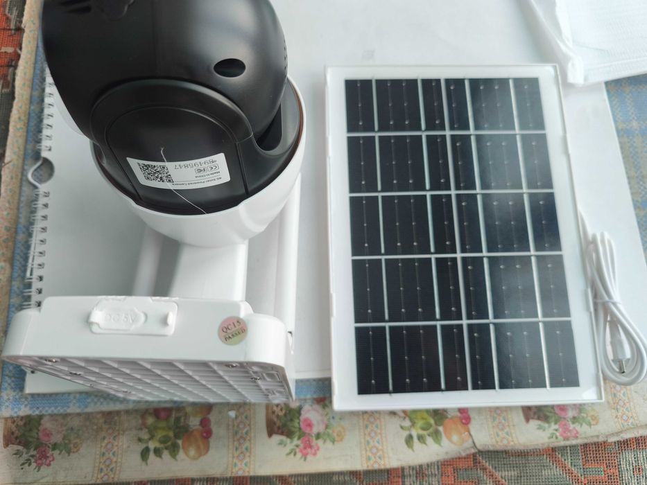 Camera supraveghere IP wifi cu panou solar