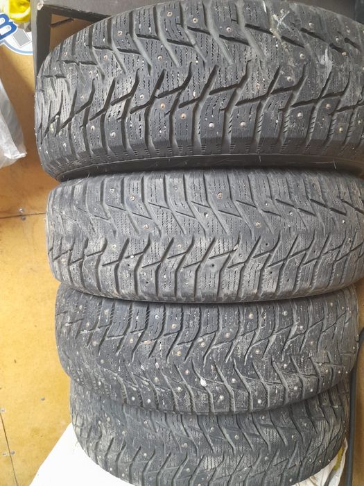 Продам шины  зимние