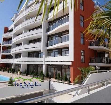 Компактен двустаен с панорама море, Свети Влас до пристанището