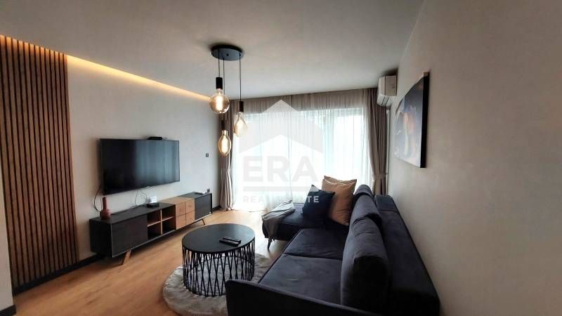 Дава се под наем Двустаен апартамент в Варна, Чайка - 60 кв.м за 797.64 € - Снимка #1