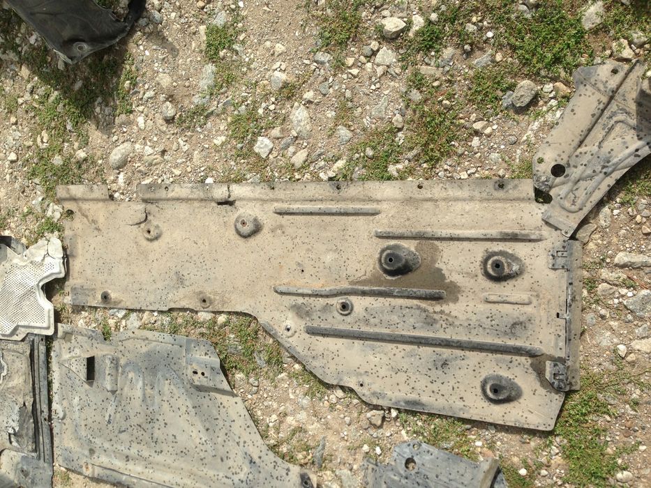 Кора двигател подкалник кори скорости изолаци БМВ Е90 е91 е92 е93