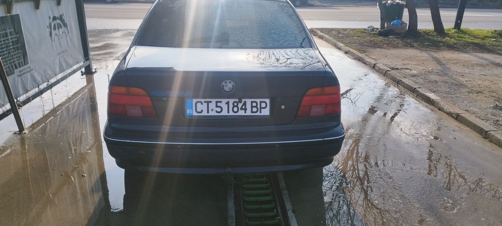 Продавам BMW E39 523i