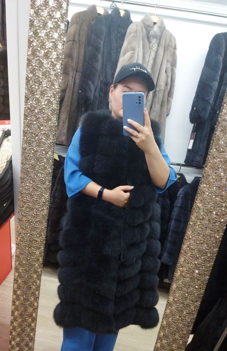Продам жилетку песец