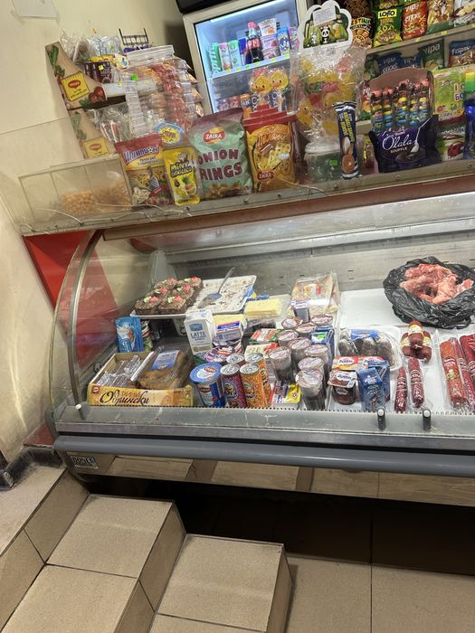 Хладилна витрина