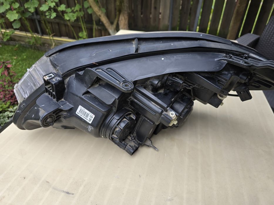 Far dreapta Opel Mokka