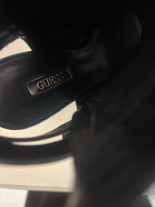 Дамски обувки GUESS-37 размер