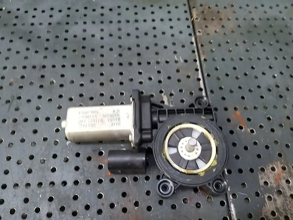 Motoras macara stanga fata mini countryman r60 m11822f00 5000953