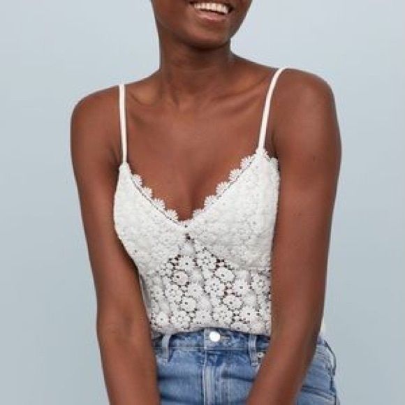 Бяло дантелено боди H&M