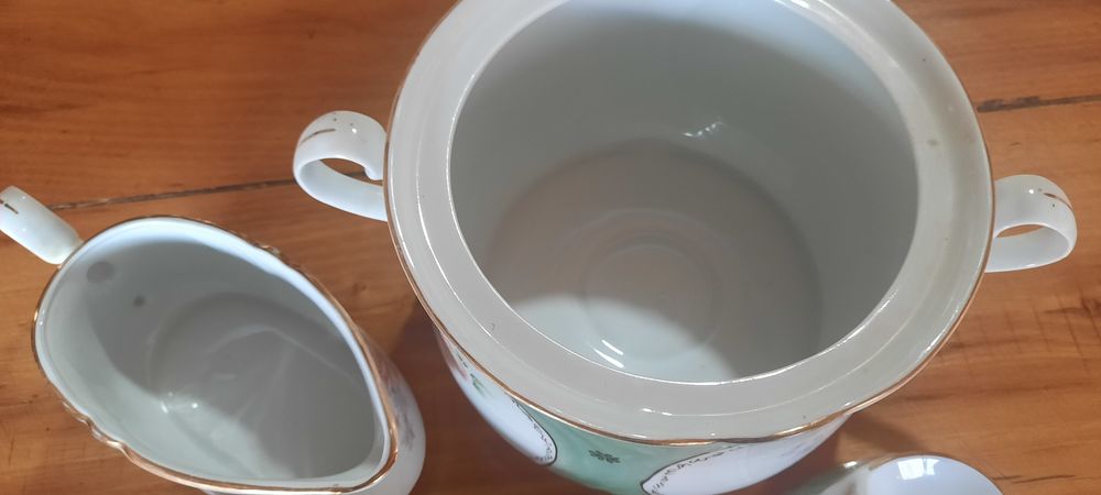 set servire vintage suflat cu aur Apulum