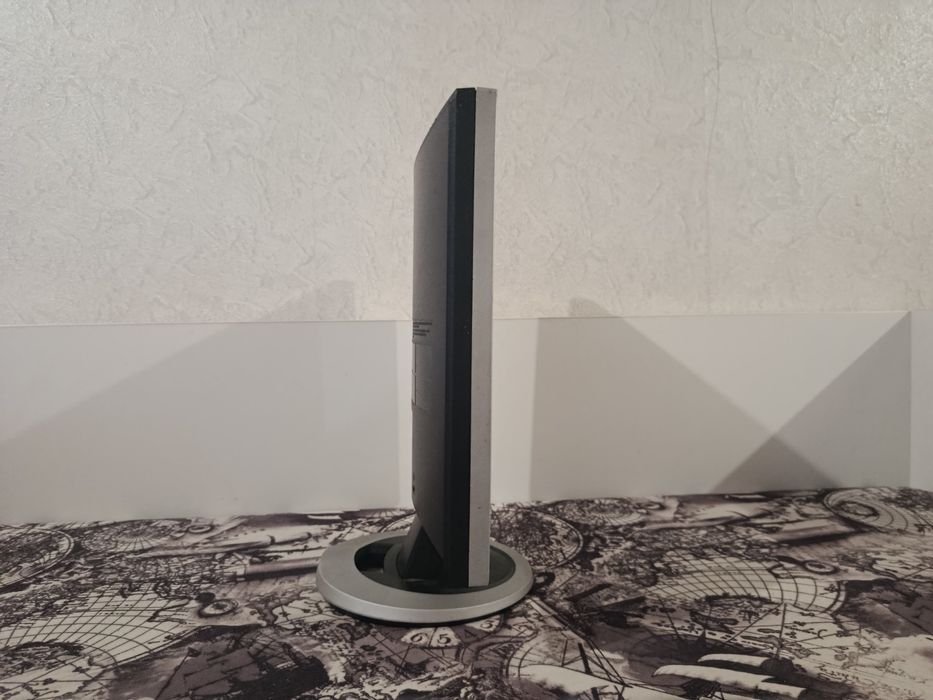 Манитор Samsung SyncMaster 713N