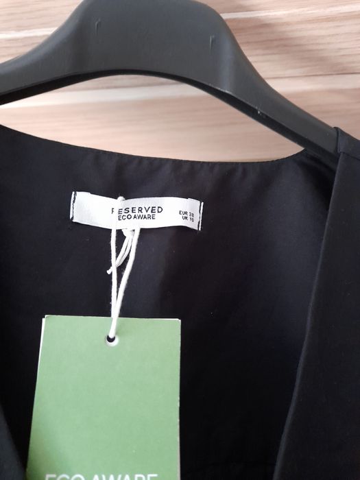 Малка черна рокля