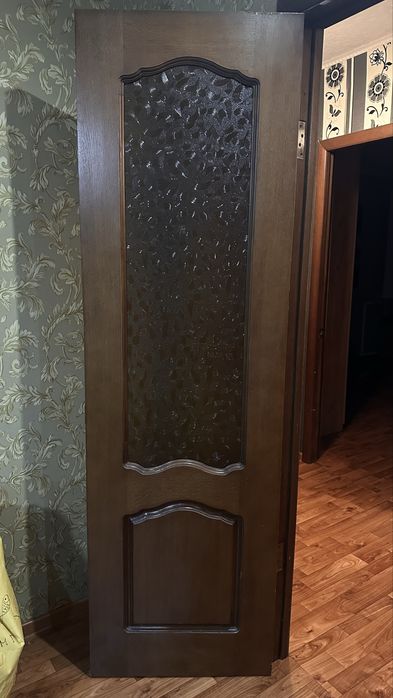 Двери межкомнатные деревянные