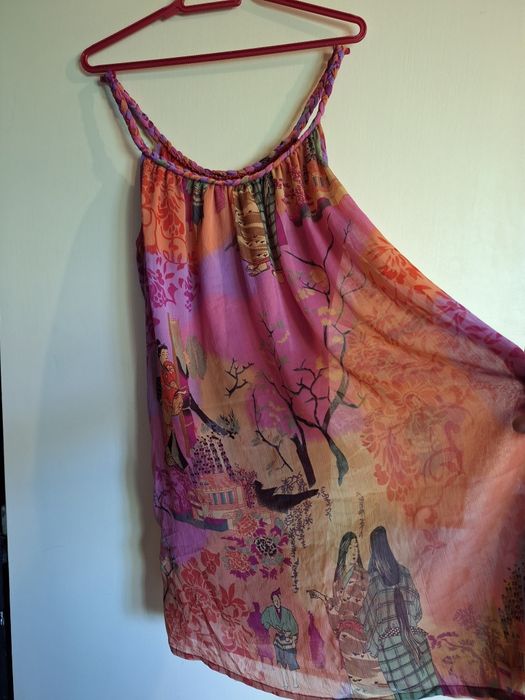 Красиви дамски рокли