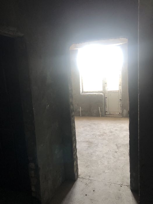 Продается квартира в кирпичном новостройках этаж 4 этажность 9