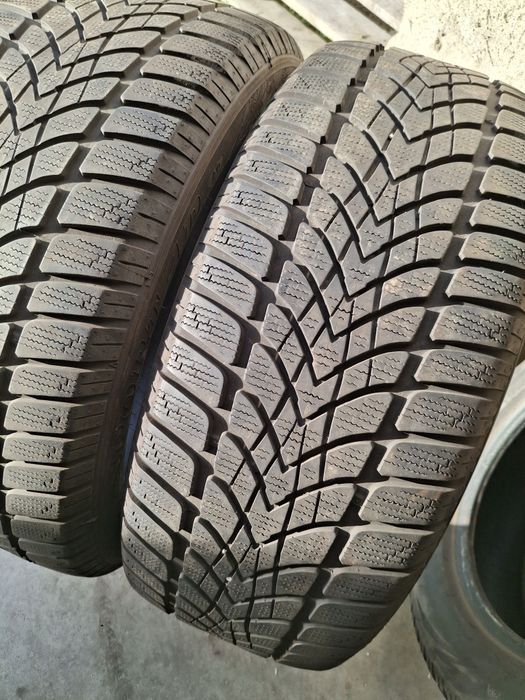 2 Anvelope de iarnă 225 50 r17 Dunlop