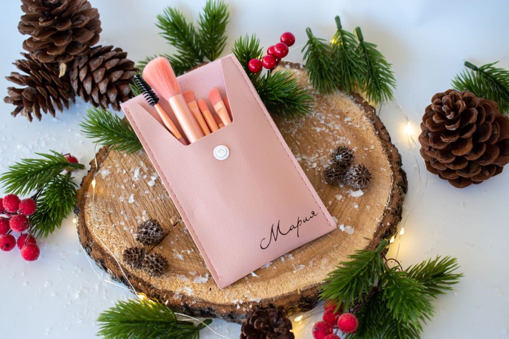 Персонализиран калъф с четки