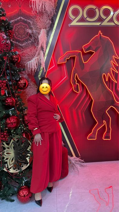 Двойка красного цвета