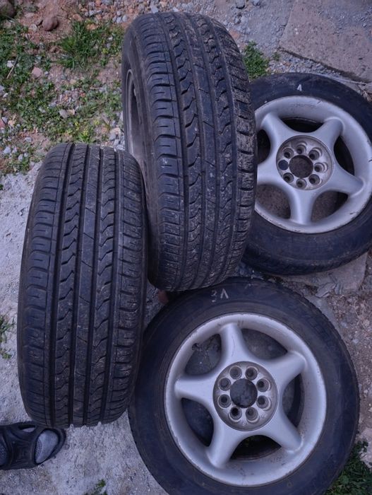 Летни гуми  със алуминиеви  джанти