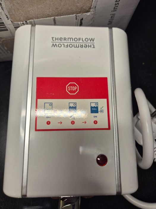 Instant apa cu baterie Thermoflow Elex cu 3,5 brațe / 230 V