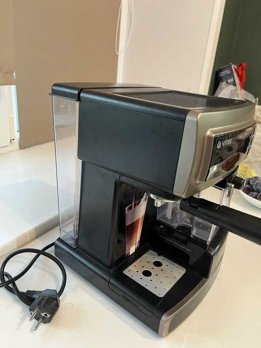 Кофеварка VITEK VT-1517 bn