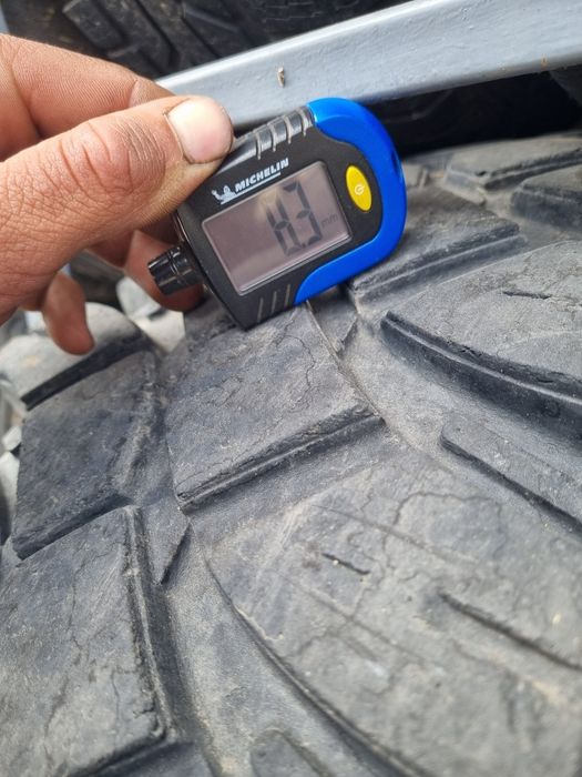 Maxxis creepy 37 12.5 16