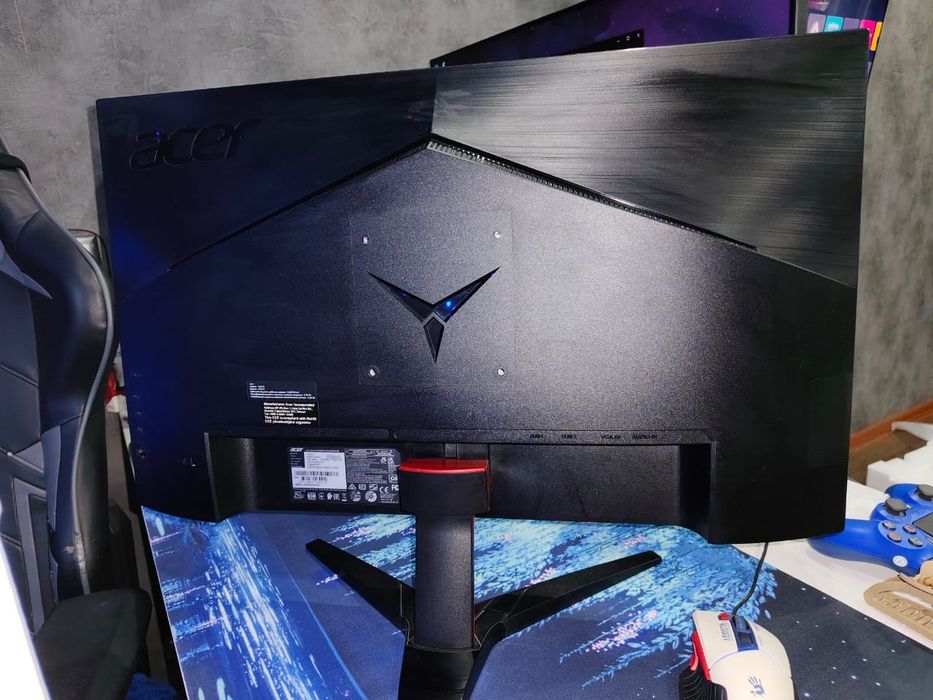 Монитор игровой Acer Nitro KG272 Full HD 27'