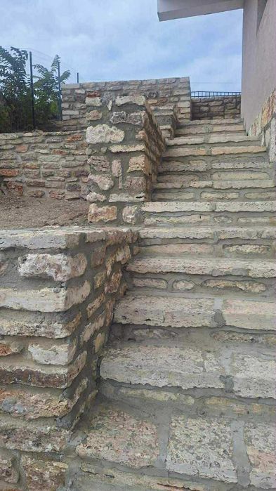 Триетажна вила в Балчик