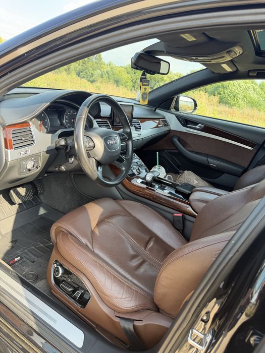 Audi A8 4.0 TFSI V8 540 cp