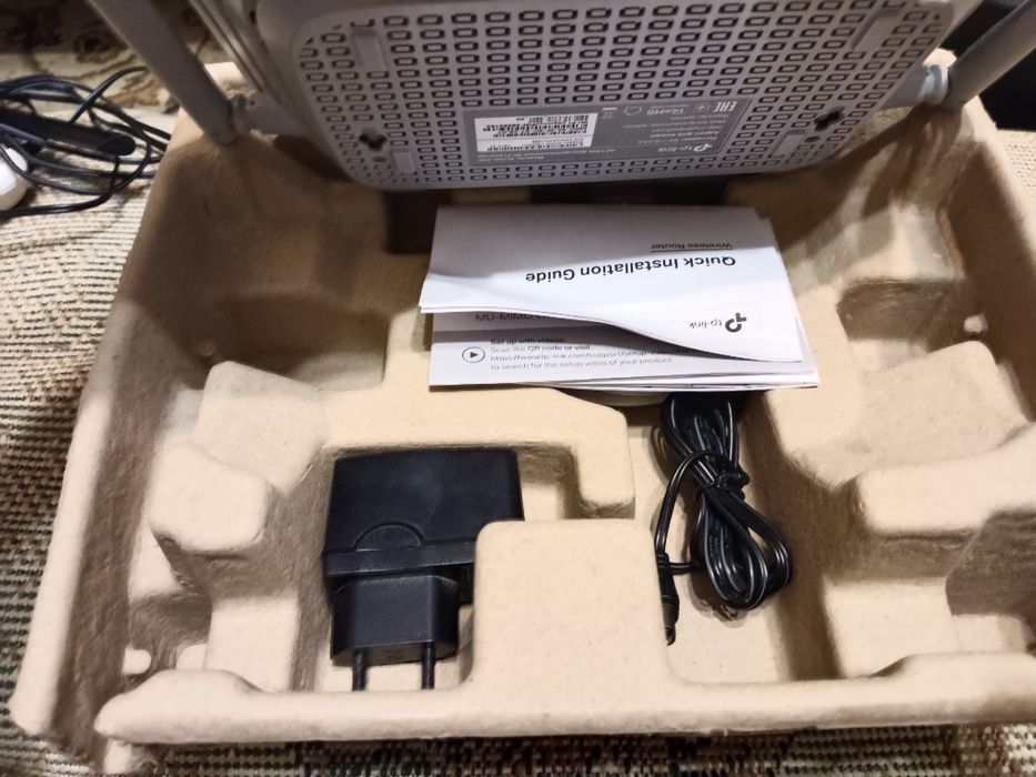 Продам wifi роутер tp-link.