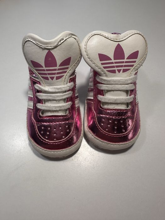 Бебешки обувки  за 6-9 месеца