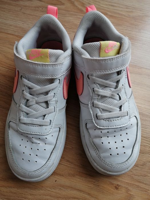 Оригинални детски спортни обувки "Nike"