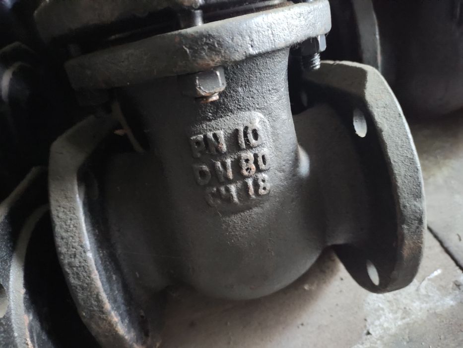 Задвижки чугунные д100 ру16