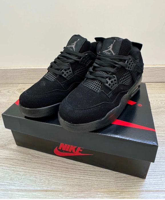 Jordan 4 black cats