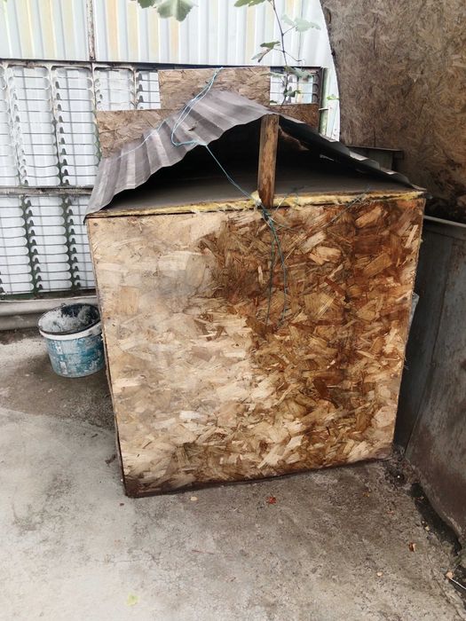 Будка для собаки, утеплена, большая,