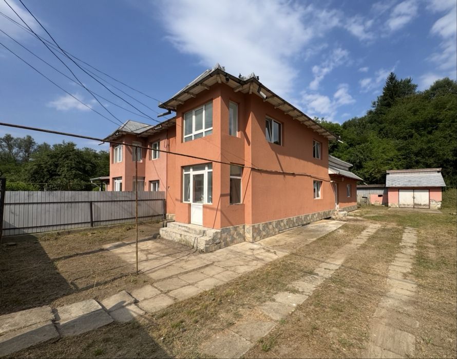 Casa P+1 - 164 mp, teren 4.386 mp, Proprietar