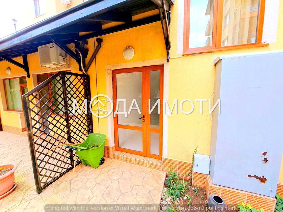 Продава се Къща в Свети Влас - 427 кв.м за 1289 €/кв.м - Снимка #1